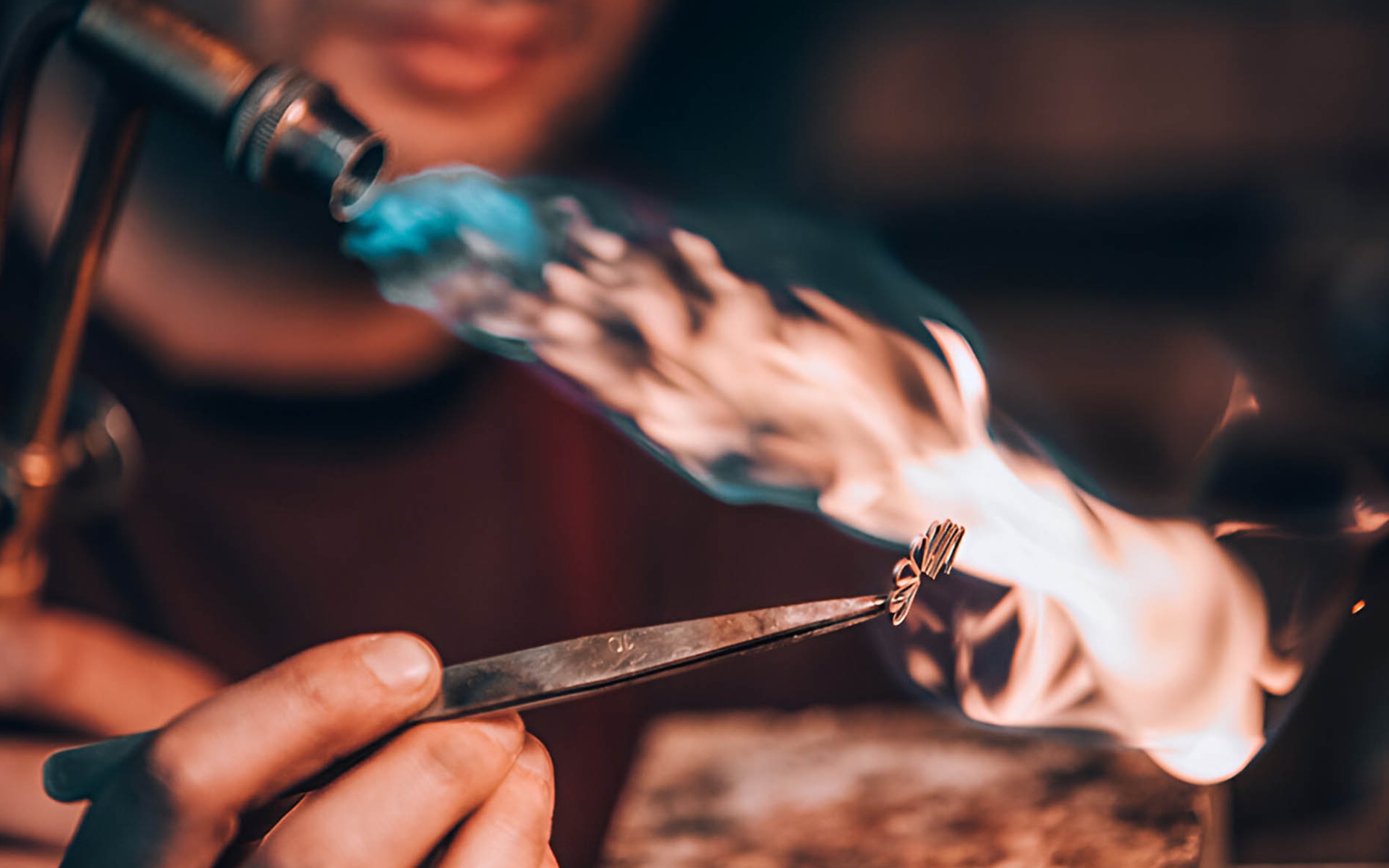 Zanaatı Tecrübe ile Buluşturuyoruz